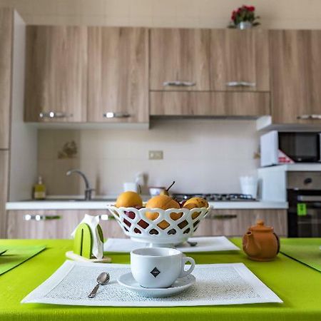Appartamenti Albero Di Giada 滨海波利尼亚诺 外观 照片