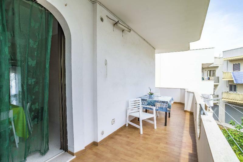 Appartamenti Albero Di Giada 滨海波利尼亚诺 外观 照片