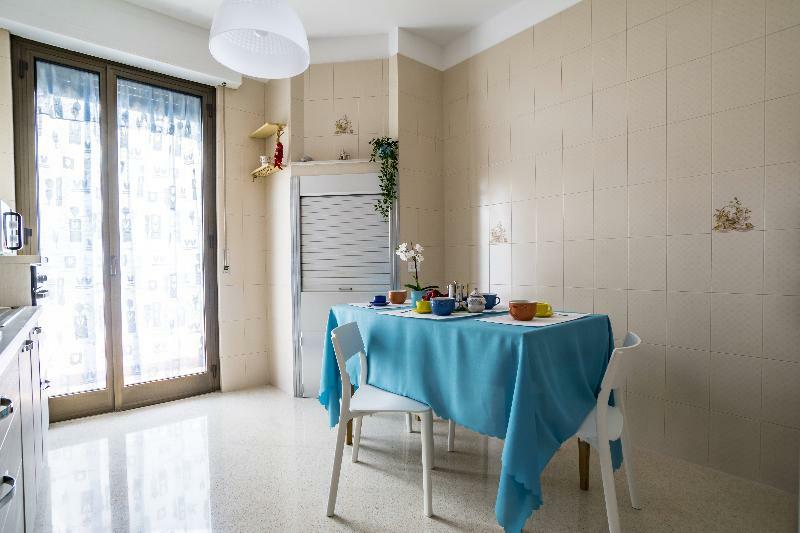 Appartamenti Albero Di Giada 滨海波利尼亚诺 外观 照片